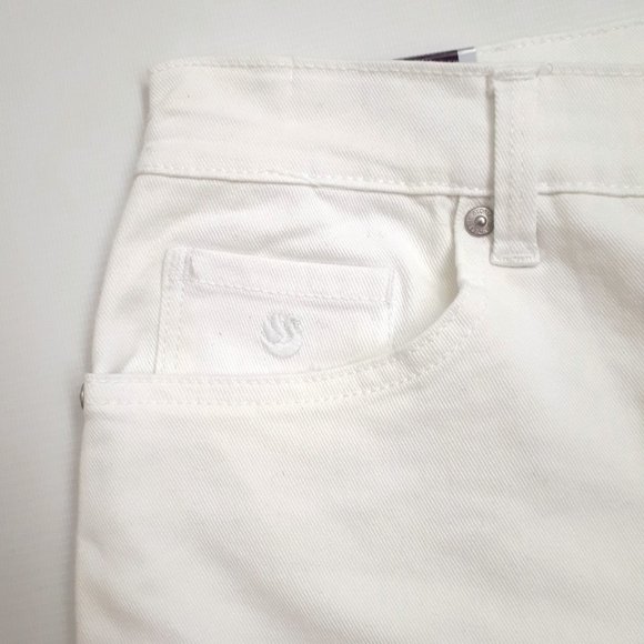 GLORIA VANDERBILT Amanda Classic Tapered Leg Jeans in Vintage White DGVB2692-VWT - Picture 9 of 16